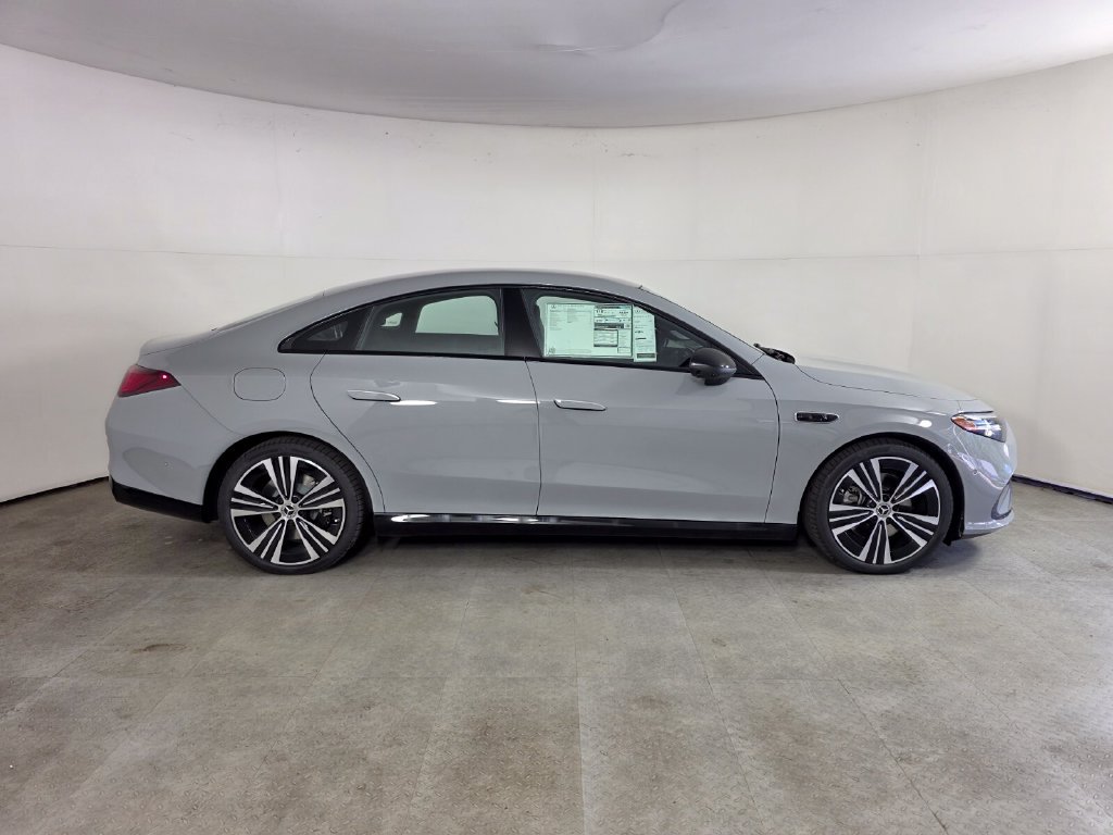 New 2027 MANUFAKTUR Alpine Grey Mercedes-Benz CLA 350 image 3
