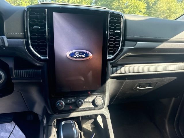 Used 2025 Desert Sand Ford Lariat image 9