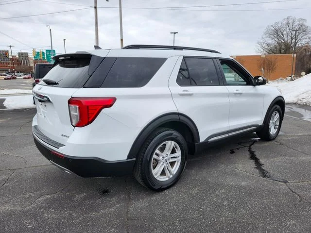 Used 2024 Oxford White Ford XLT image 8