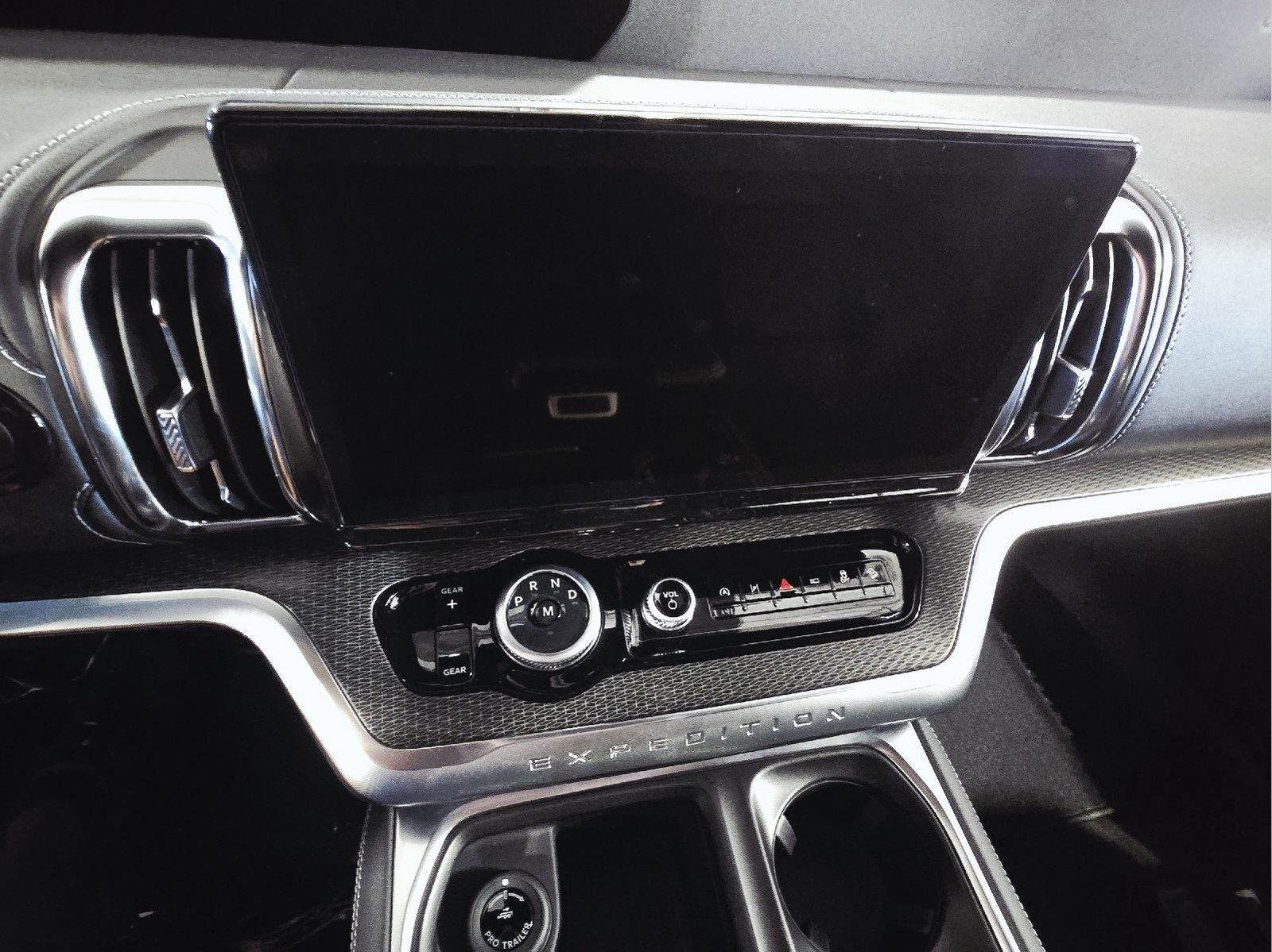 2026 Ford Expedition MAX Platinum - Photo 30