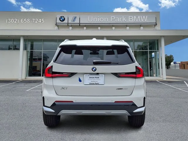New 2026 Alpine White BMW xDrive28i image 5
