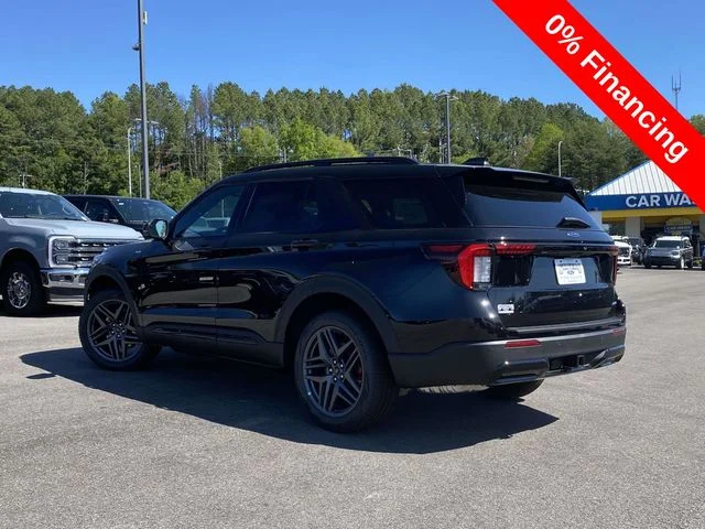 New 2026 Agate Black Metallic Ford ST-Line image 5