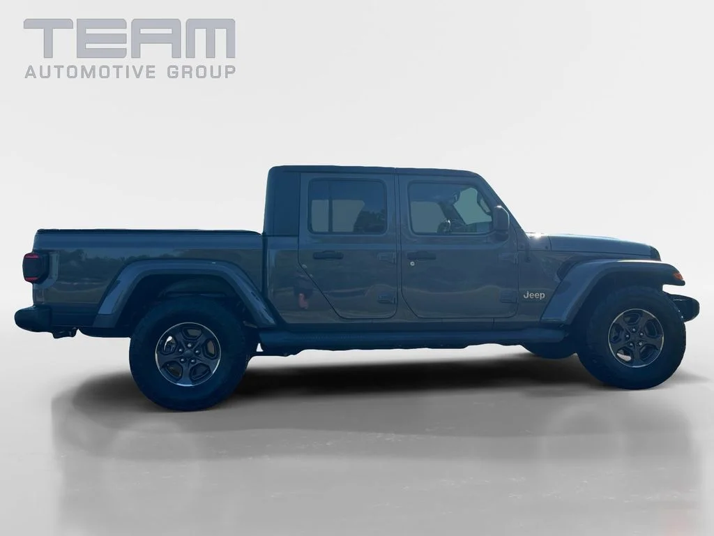 Used 2020 Gray Jeep Overland image 8