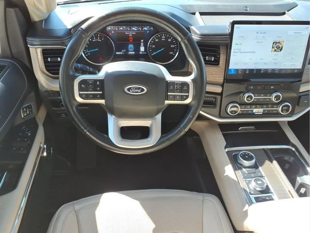 Used 2024  Ford Limited image 23