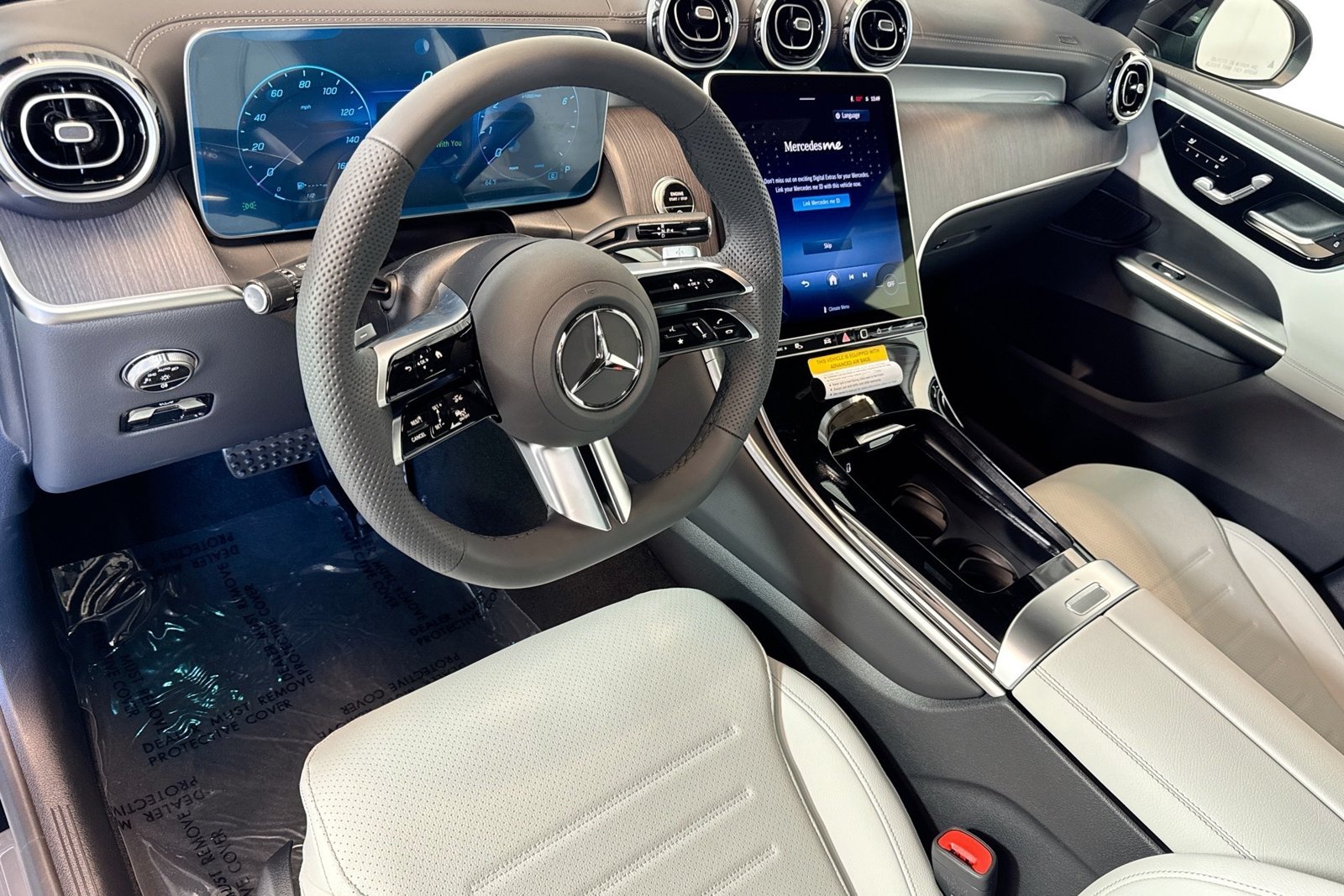 New 2026 Black Mercedes-Benz GLC 300 image 9