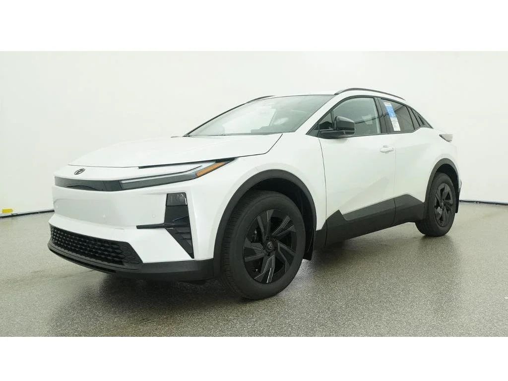 New 2026 Wind Chill Pearl Toyota SE image 17