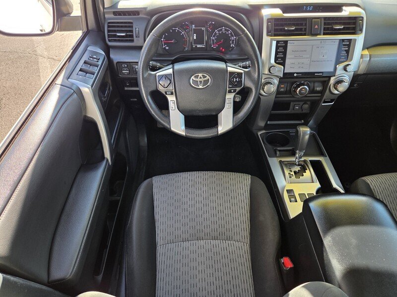 Used 2021 White Toyota SR5 image 16