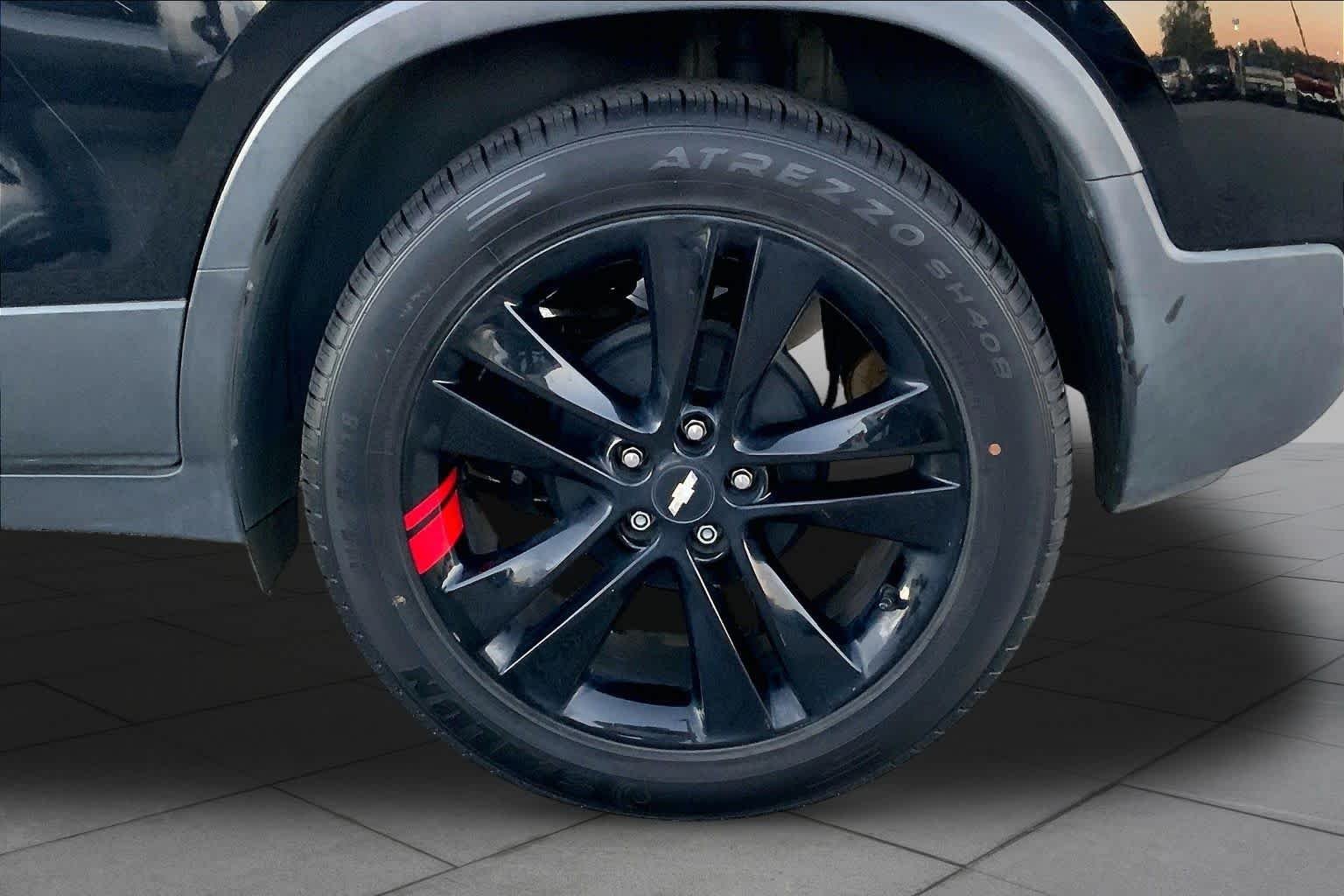 Used 2020 Mosaic Black Metallic Chevrolet LT image 10