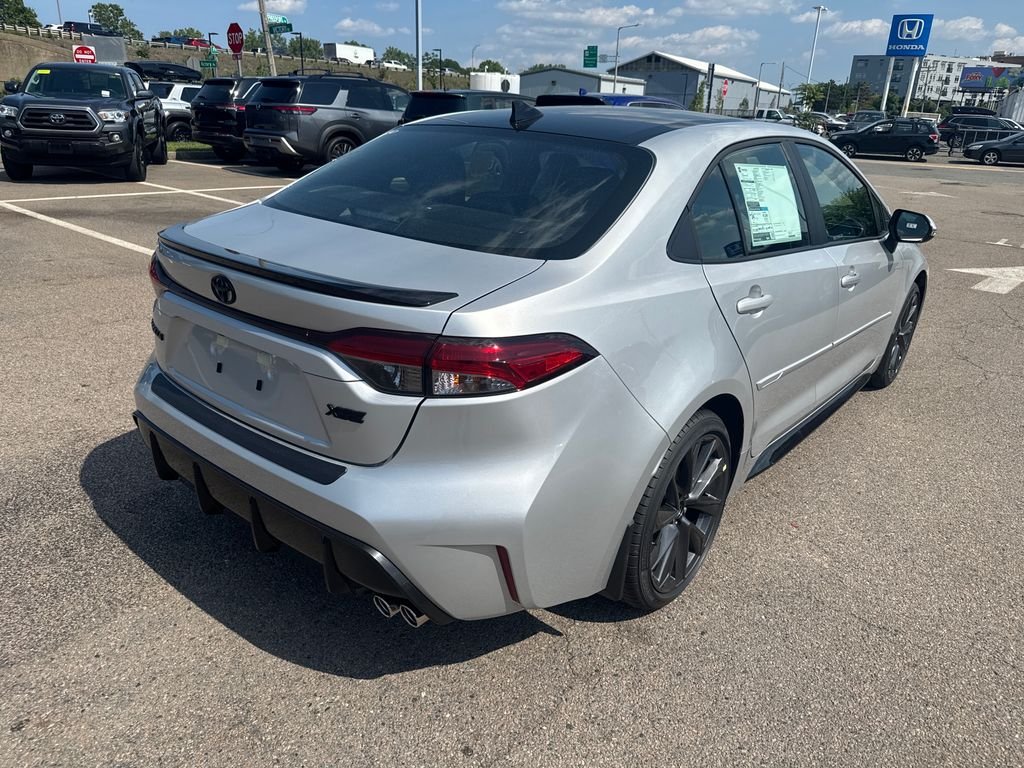 New 2026 Classic Silver Metallic with Midnight Black Metallic roof Toyota XSE image 7