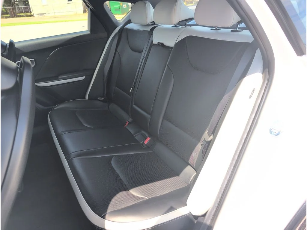 New 2025 Snow White Pearl Kia GT-Line Turbo image 30