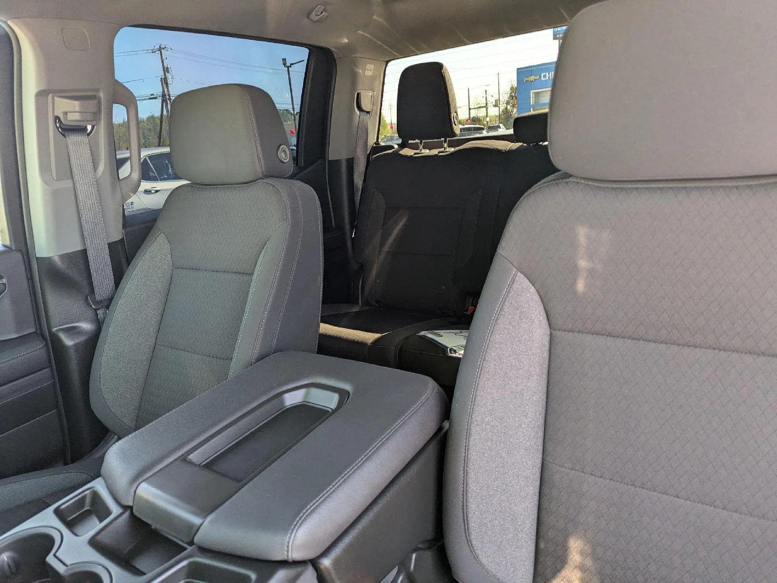 2024 Chevrolet Silverado 1500 LT - Photo 25