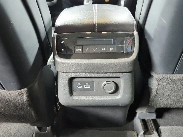 Used 2023 Gray INFINITI LUXE image 40