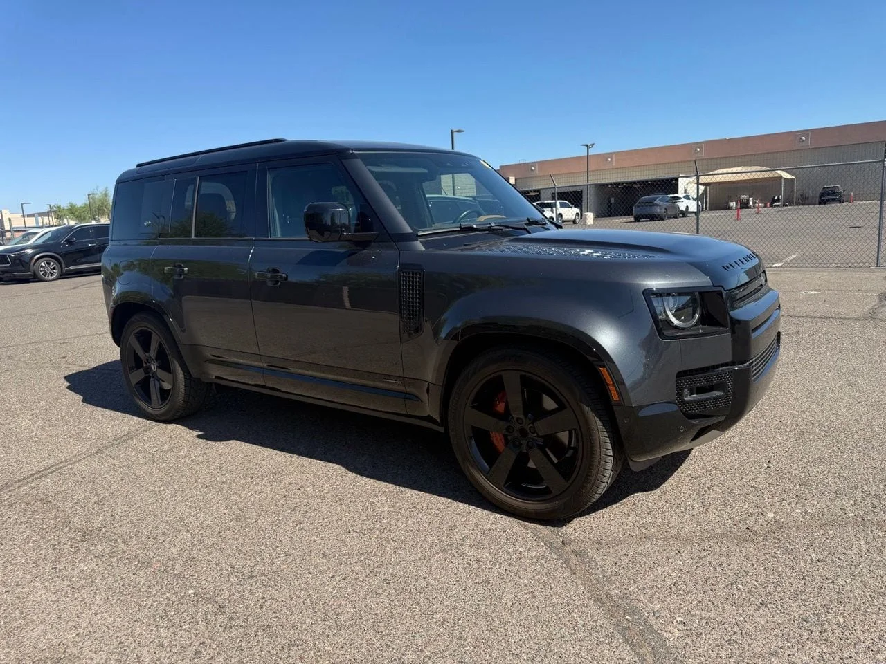 Used 2024  Land Rover X image 2