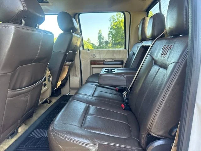 Used 2015 White Ford King Ranch image 13