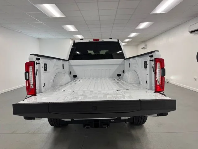 New 2026 Oxford White Ford F-250® Lariat® image 7