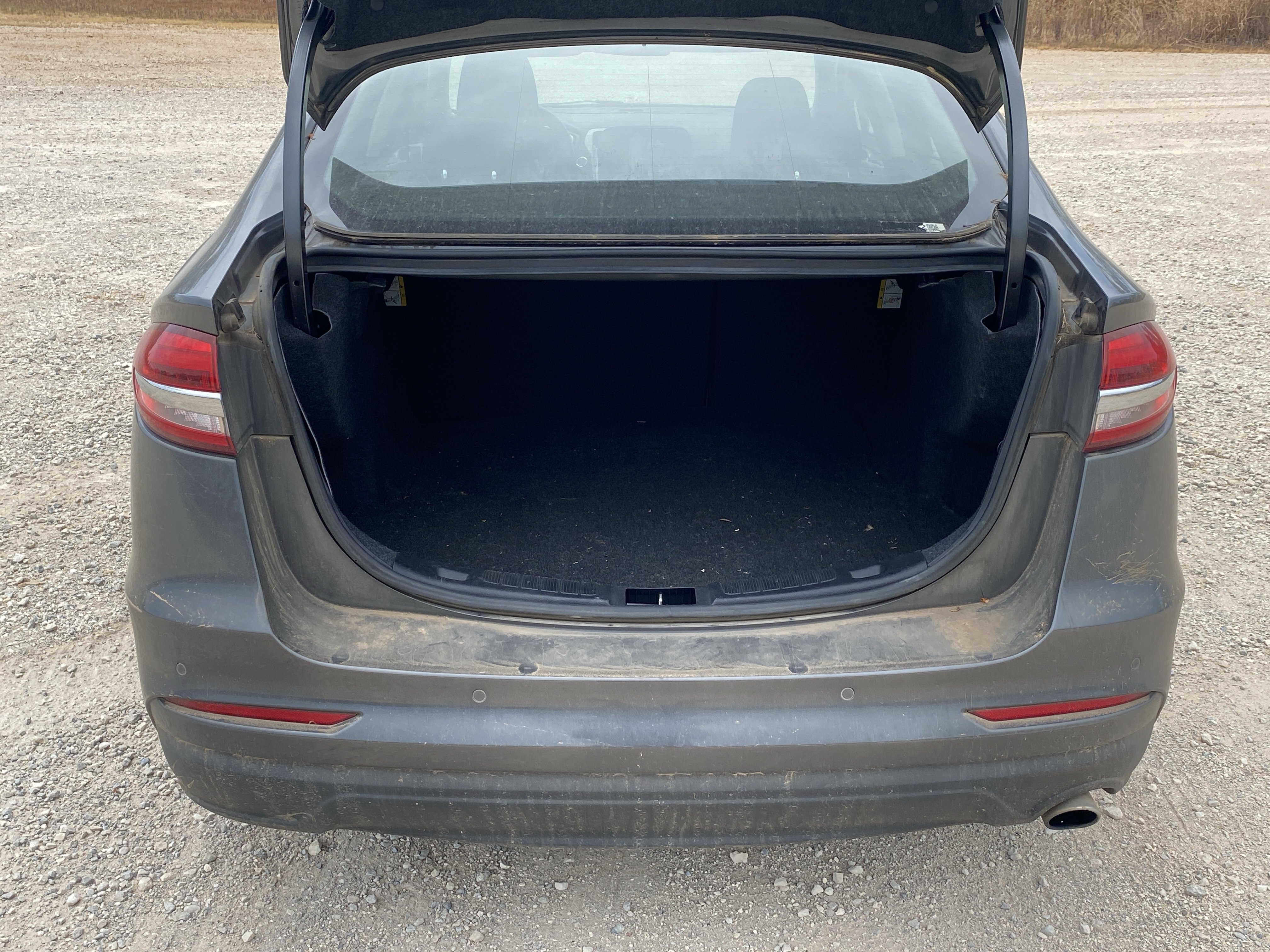 Used 2020  Ford SE image 6