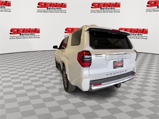 Certified Used 2025 WIND CHILL PEARL Toyota  image 7