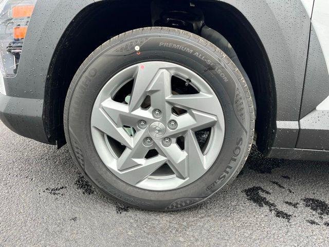 New 2026 White Hyundai SE FWD image 7