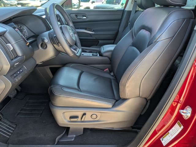 Used 2024 Red Nissan SL image 13
