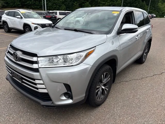 Used 2019 Celestial Silver Metallic Toyota LE image 3