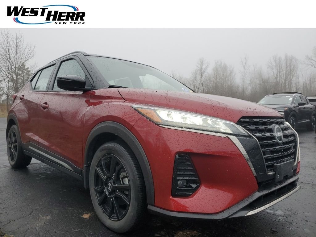 2023 Nissan Kicks SR