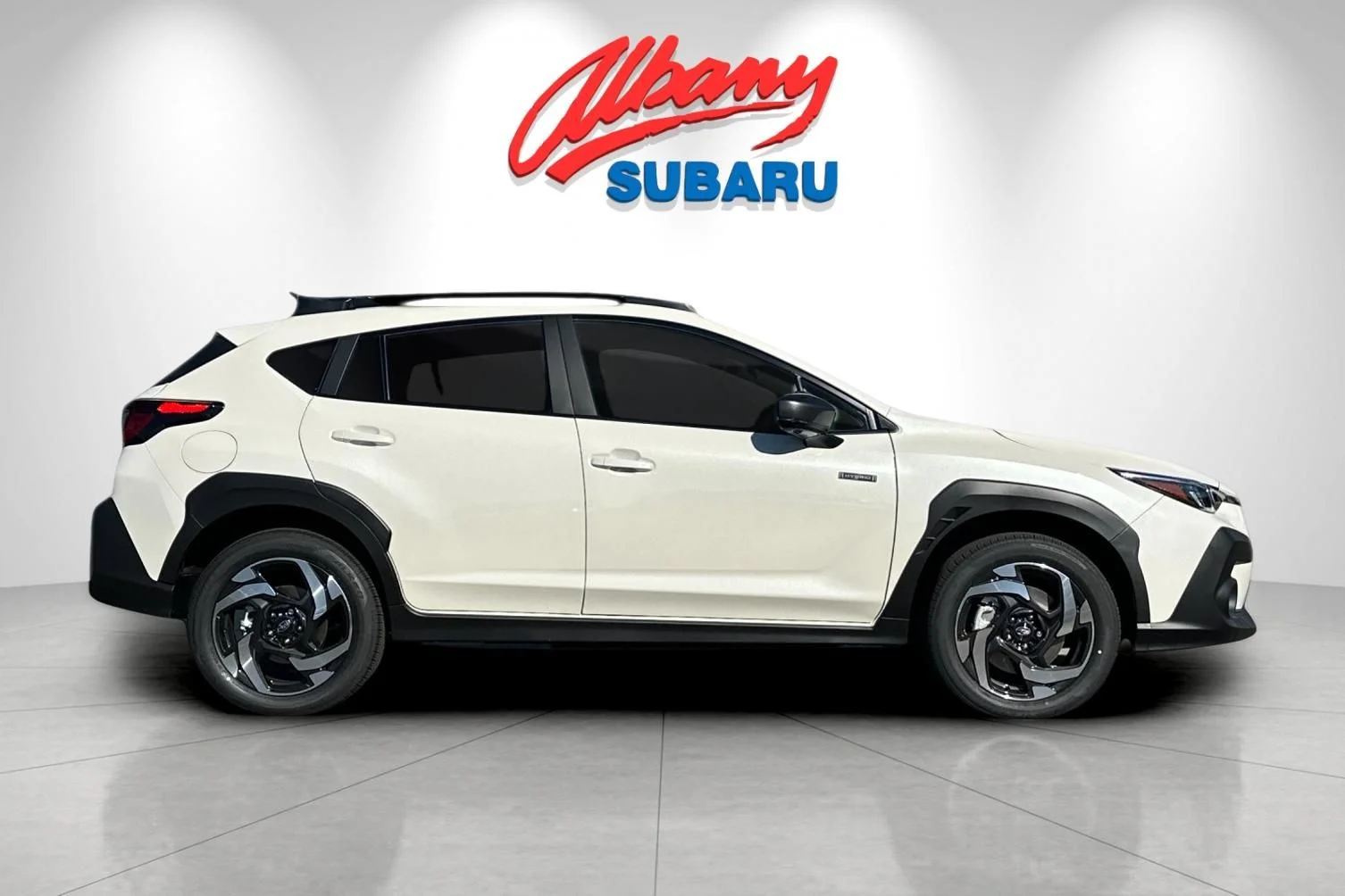 New 2026 CRYSTAL WHITE PEARL Subaru Limited Hybrid image 3