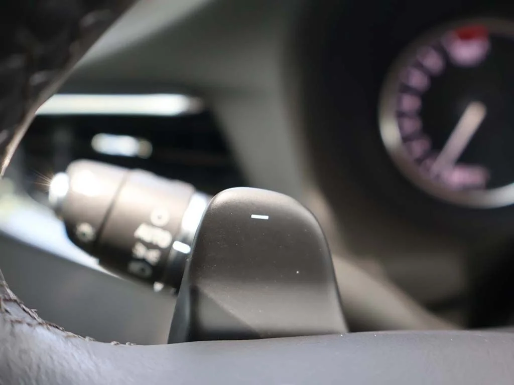 Used 2023 White Buick Premium Group image 52