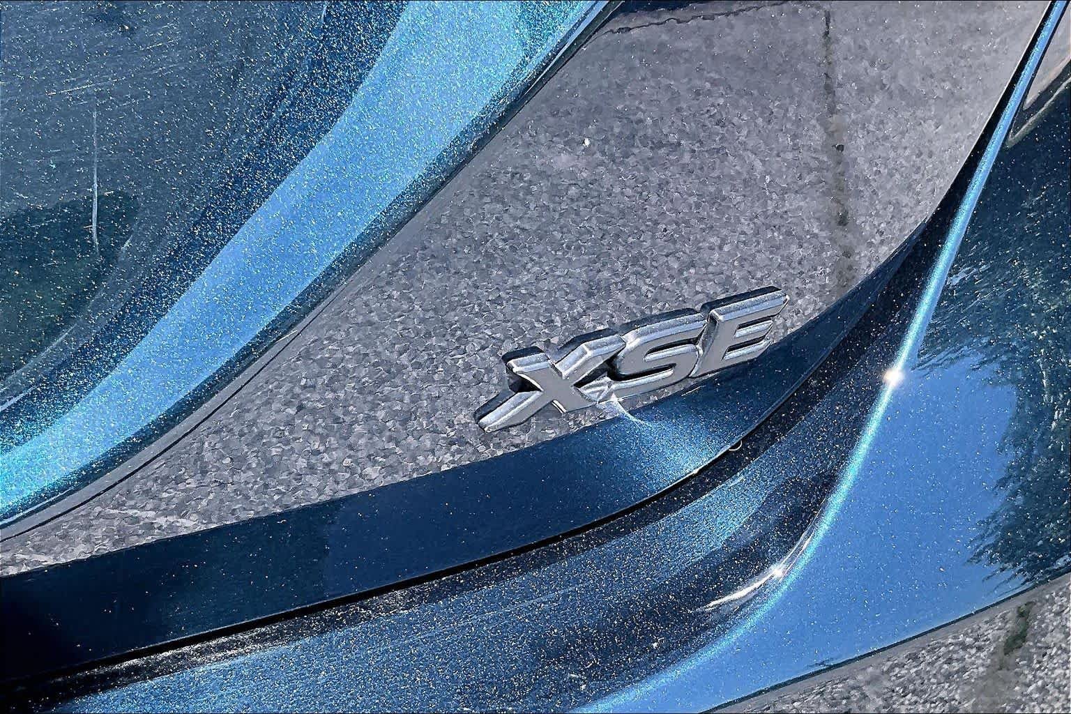 Used 2020 Galactic Aqua Mica Toyota XSE image 10