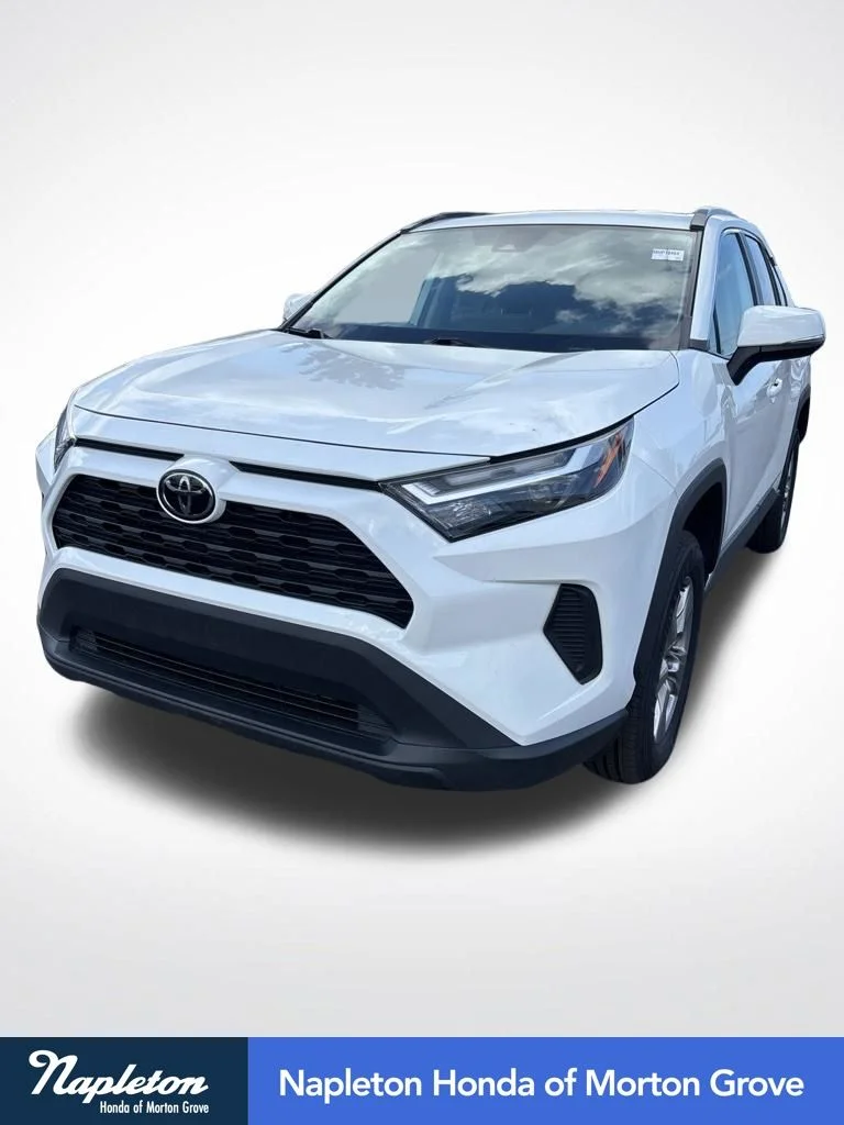 Used 2022 White Toyota XLE image 1