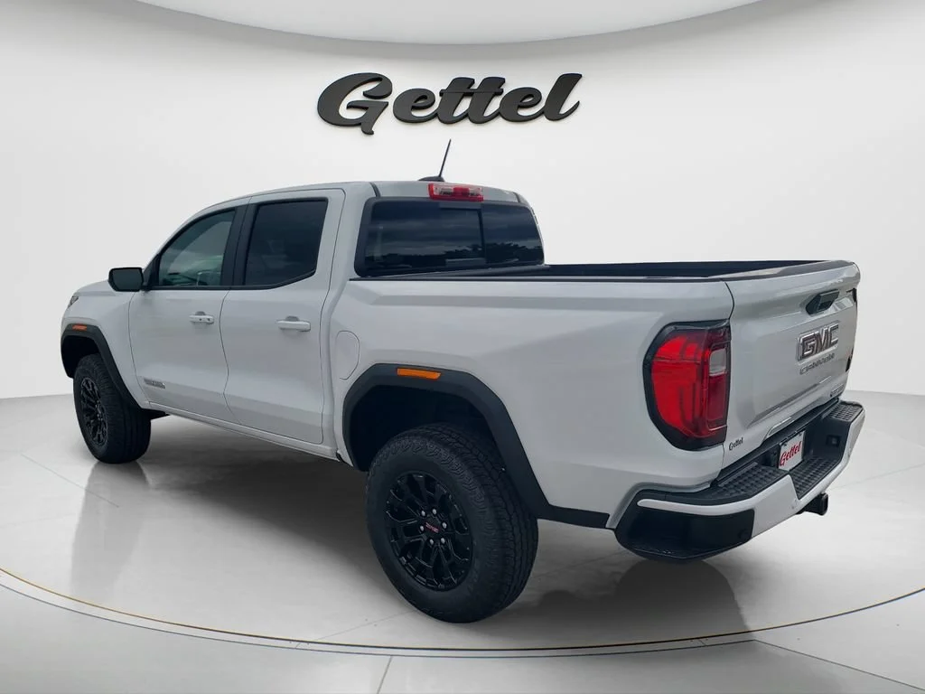 New 2026 Summit White GMC Elevation image 7
