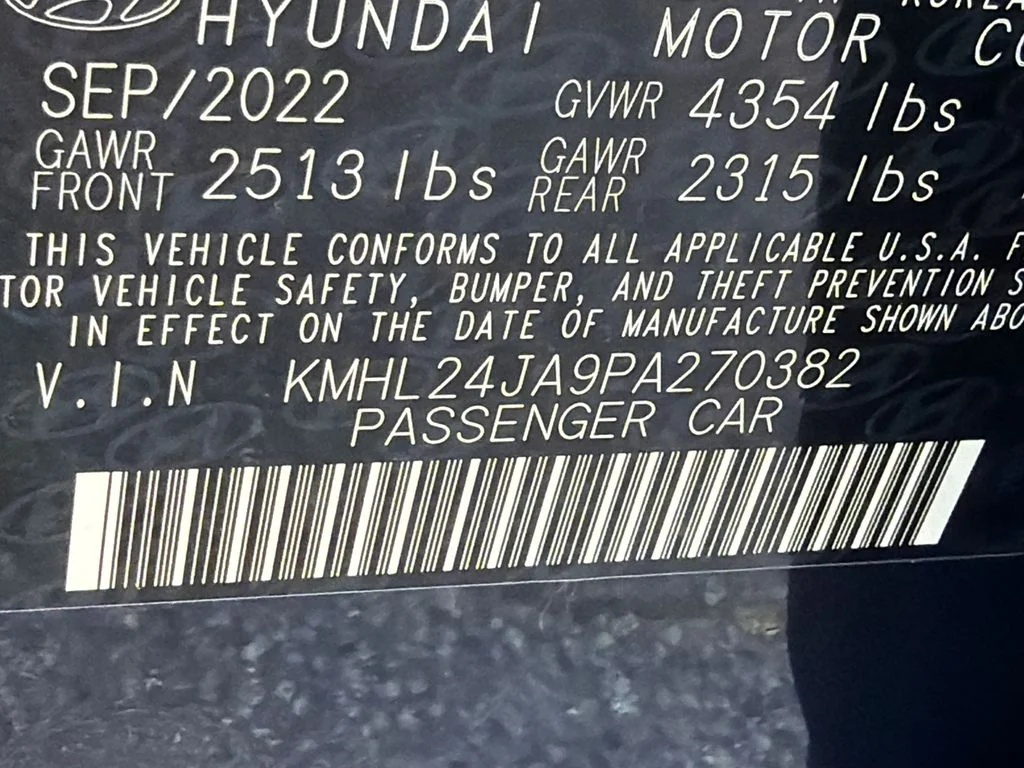 Used 2023 Blue Hyundai SE image 31