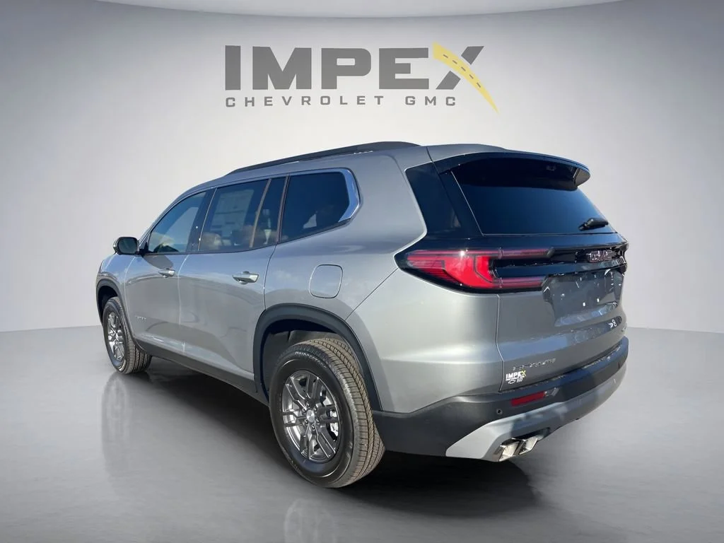 New 2026 Sterling Metallic GMC Elevation image 3