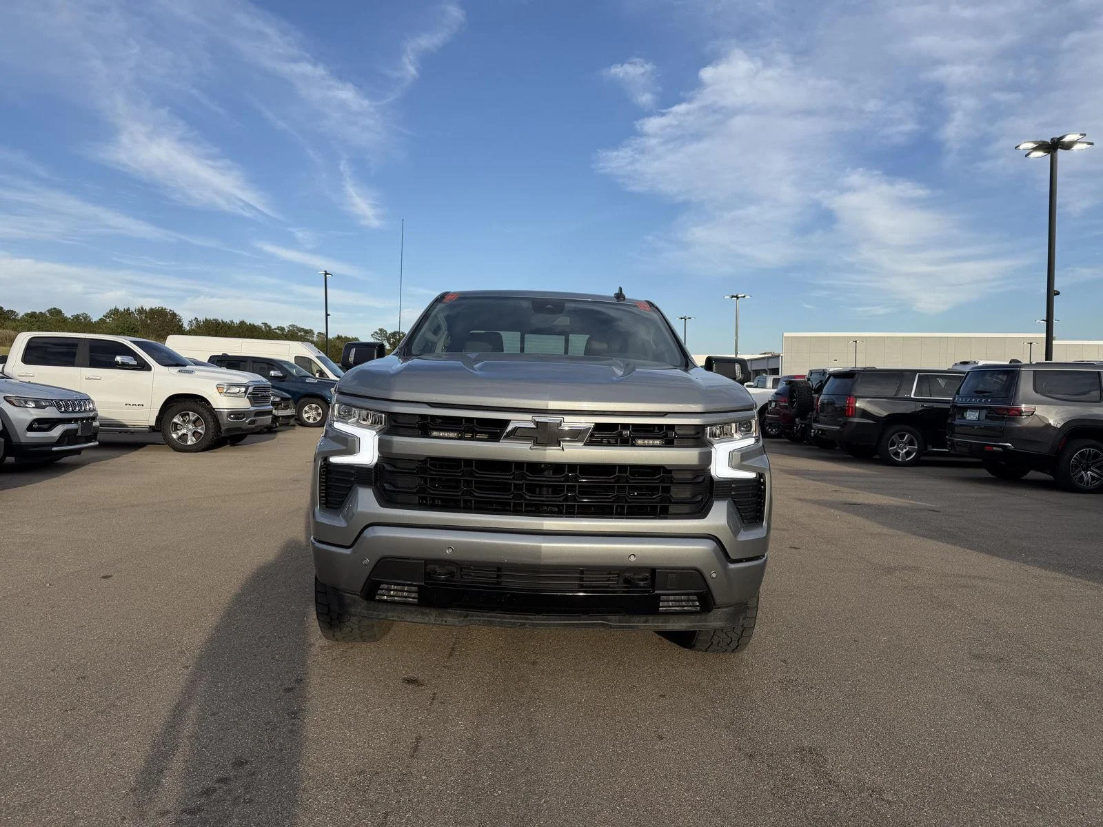 Used 2025 gray Chevrolet RST image 2