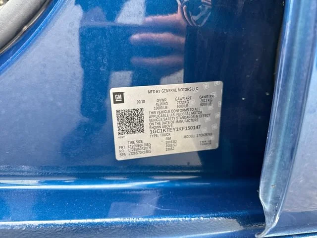 Used 2019 Deep Ocean Blue Metallic Chevrolet LTZ image 16