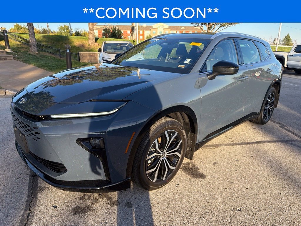 Used 2025 Gray Toyota XLE image 1