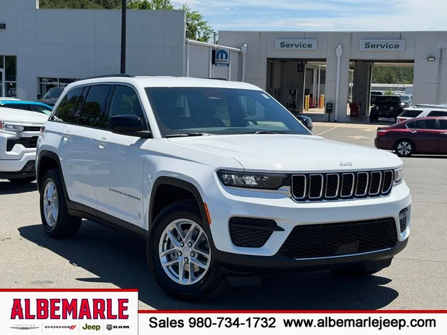 2026 Jeep Grand Cherokee Laredo