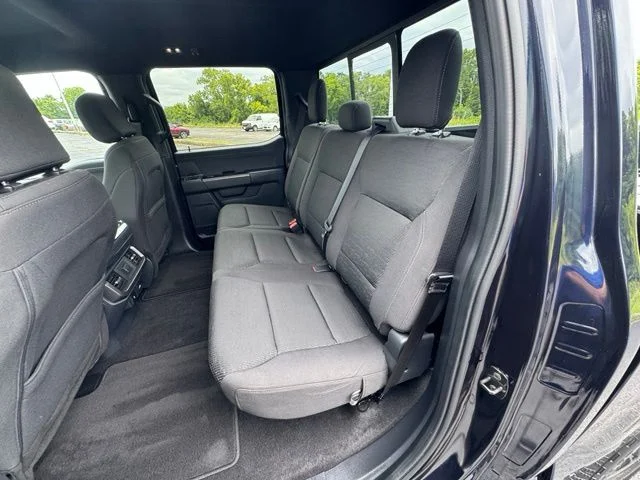 Used 2024 Blue Metallic Ford XLT image 15