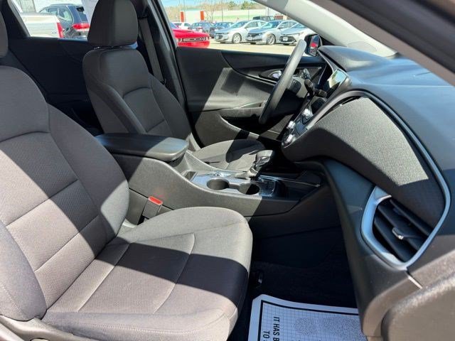 Used 2024 Mineral Gray Metallic Chevrolet LT image 20