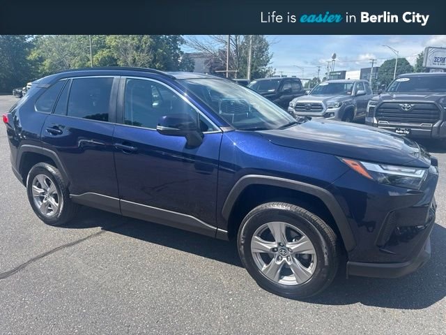 Used 2024  Toyota XLE image 1