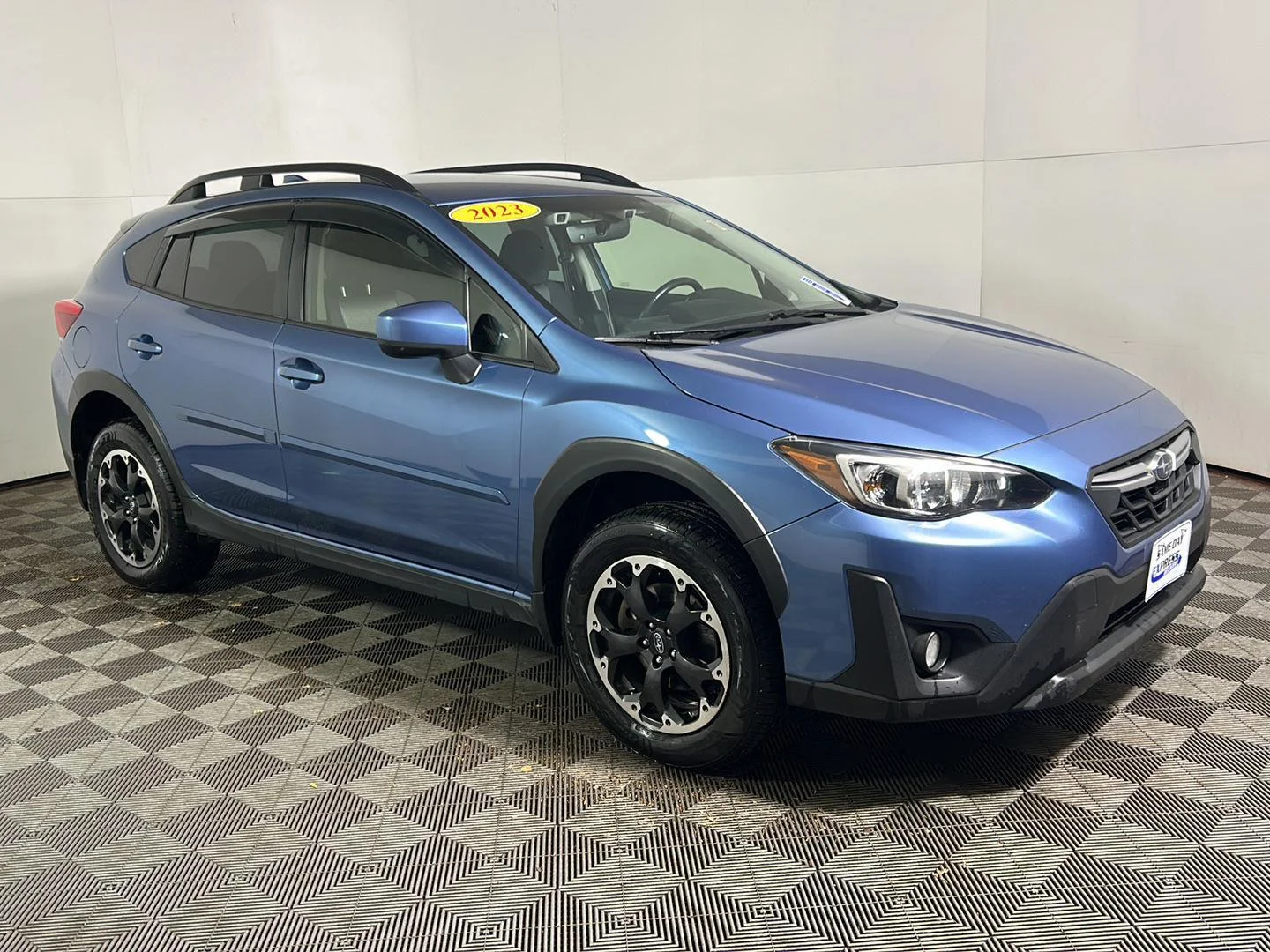 Used 2023 Horizon Blue Pearl Subaru Premium image 5