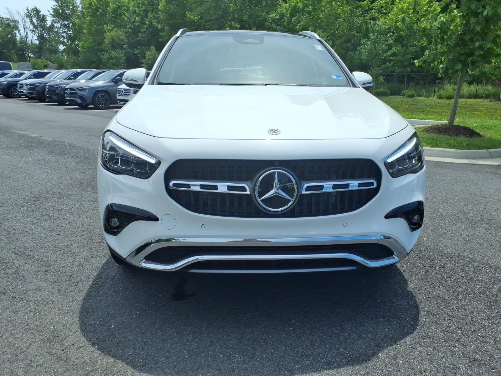 New 2026 Polar White Mercedes-Benz GLA 250 image 2