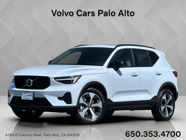 2026 Volvo XC40 2026 Volvo XC40 B5 Plus 4D Sport Utility