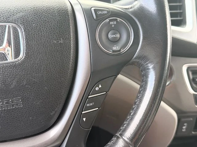 Used 2018 Blue Honda RTL image 25
