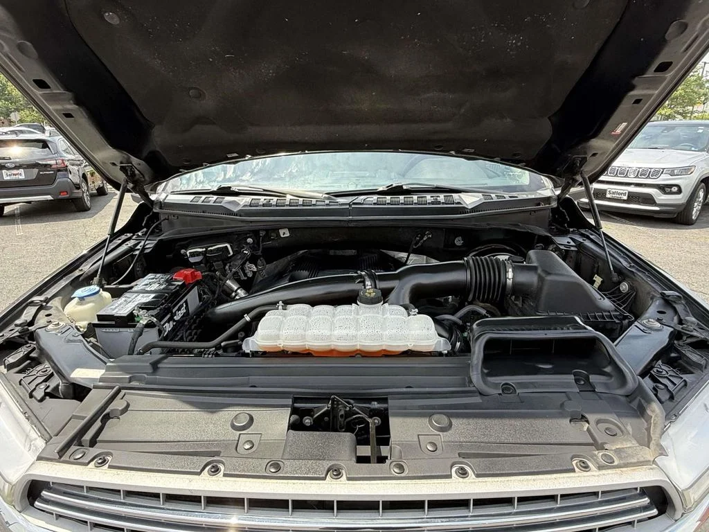 Used 2018 Gray Ford Lariat image 13
