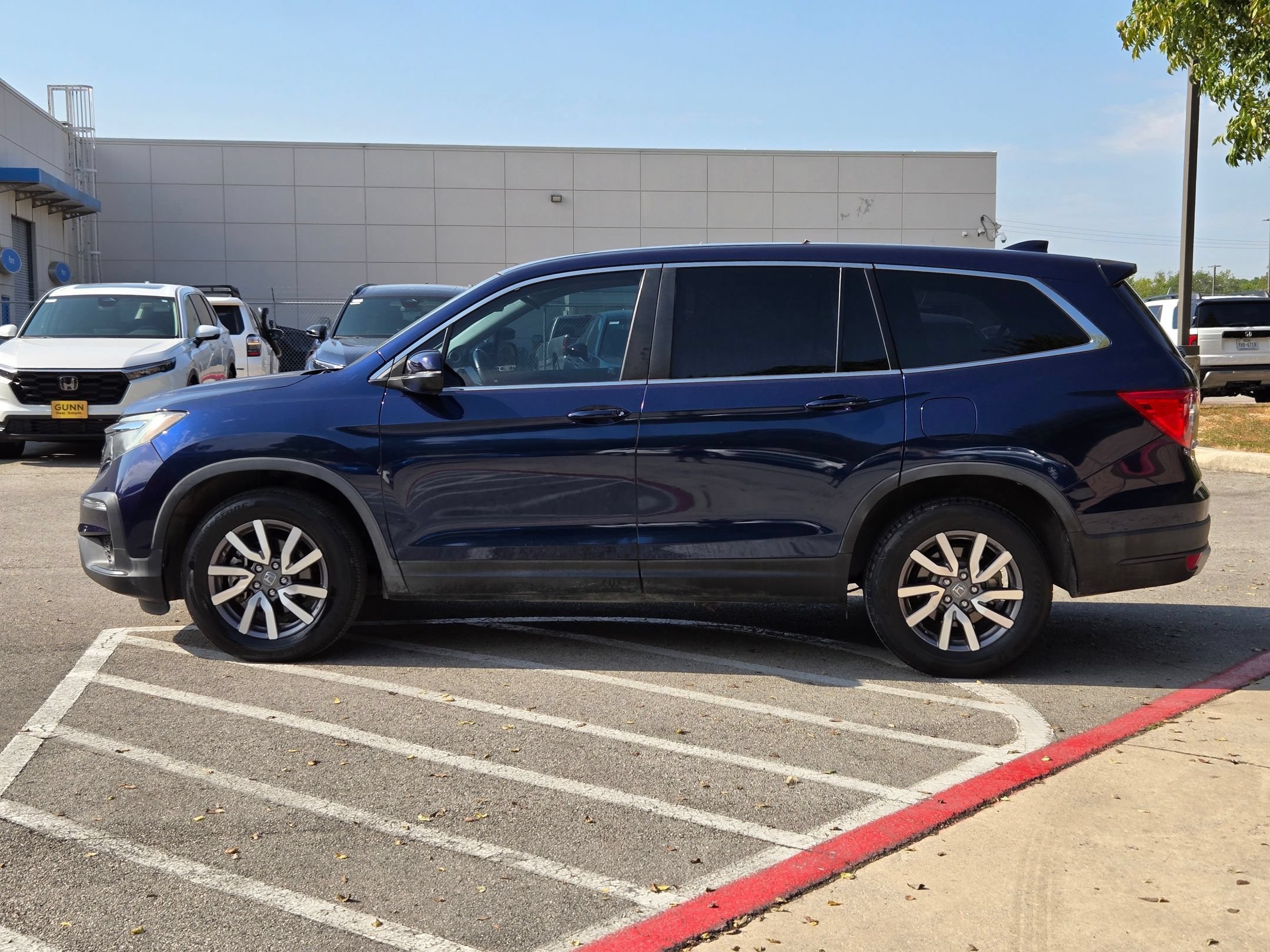 Used 2020 Blue Honda  image 6