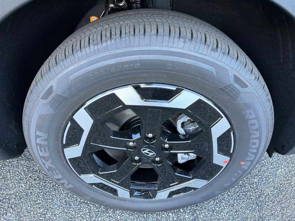 New 2027 Gray Hyundai SE FWD image 12