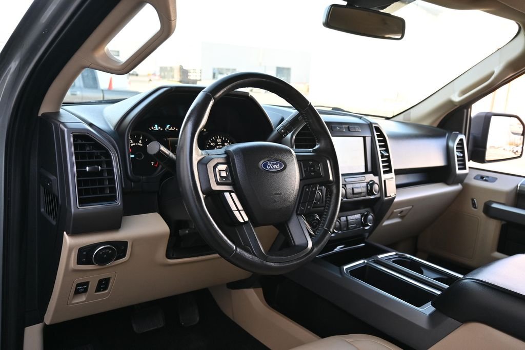 Used 2020 Silver Spruce Metallic Ford XLT image 18