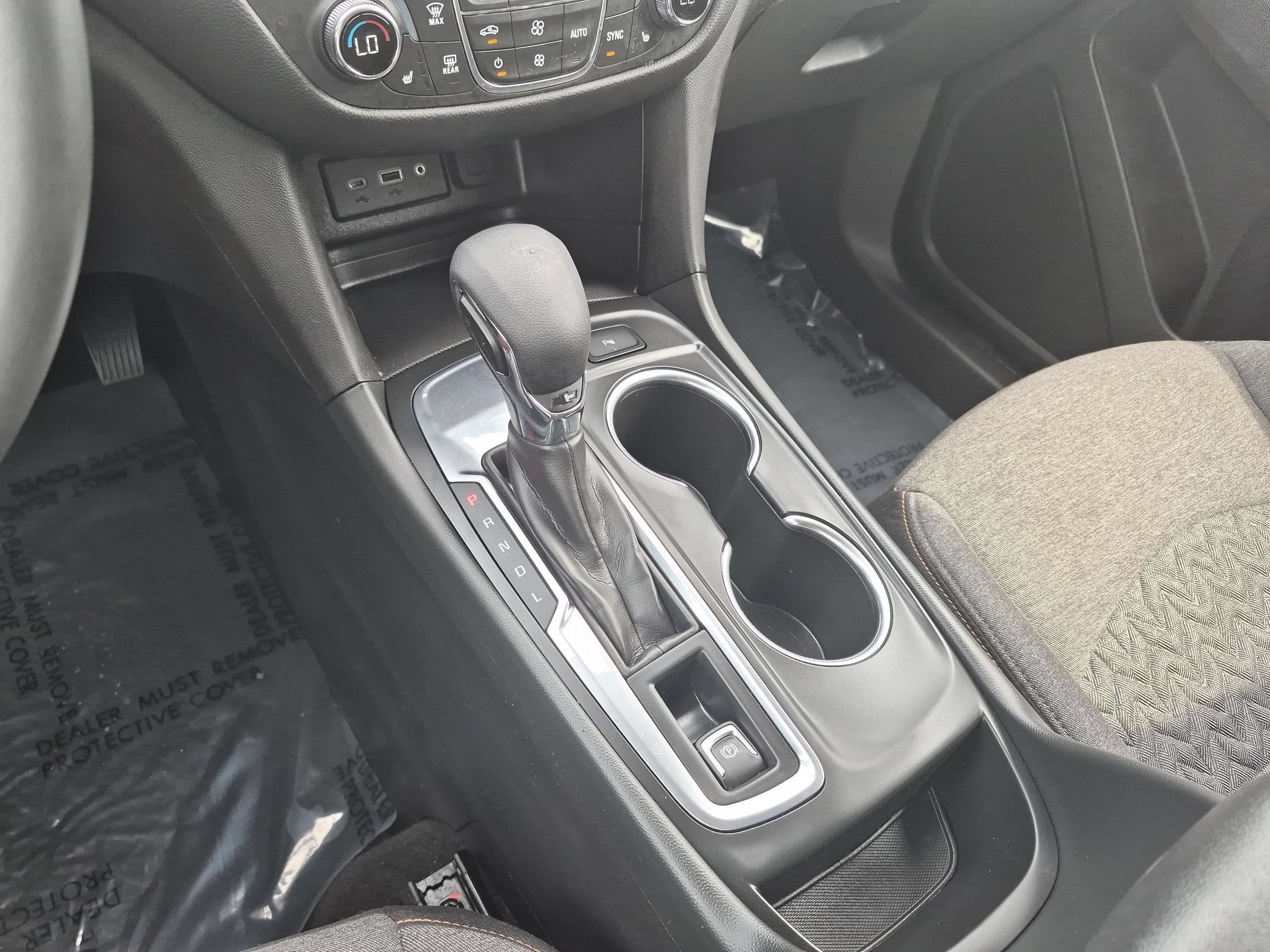Used 2024 Summit White Chevrolet LT image 22