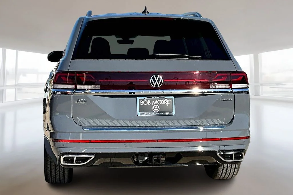 New 2026 Pure Gray Volkswagen 2.0T SEL Premium R-Line image 4