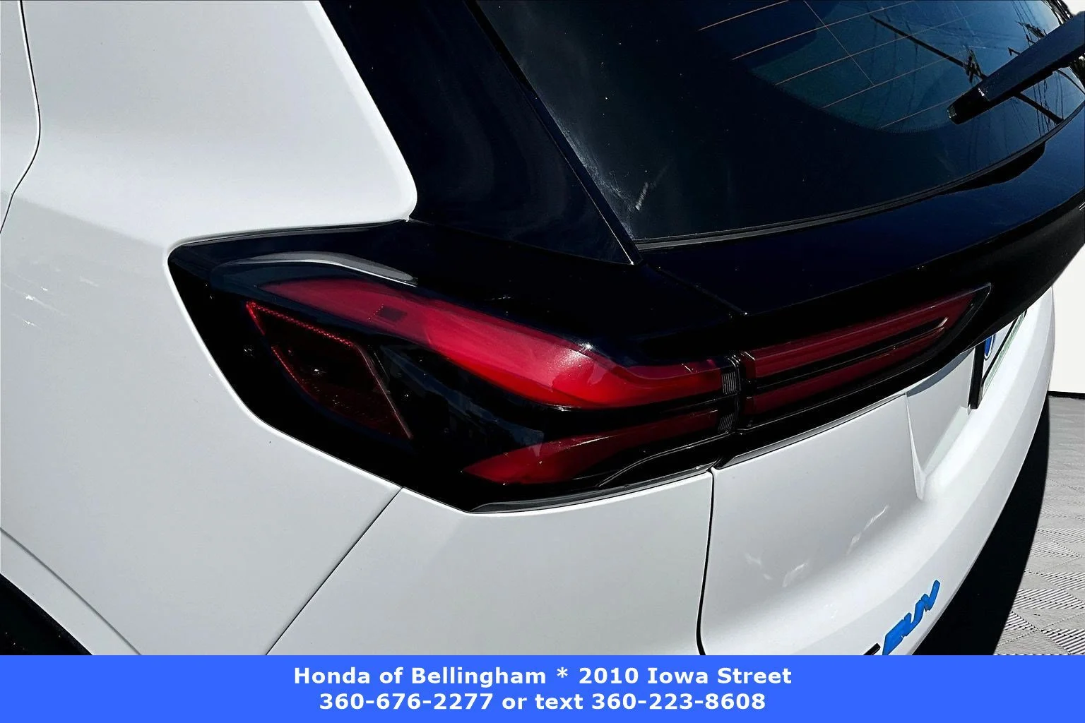 Used 2023 Summit White Chevrolet LT image 19